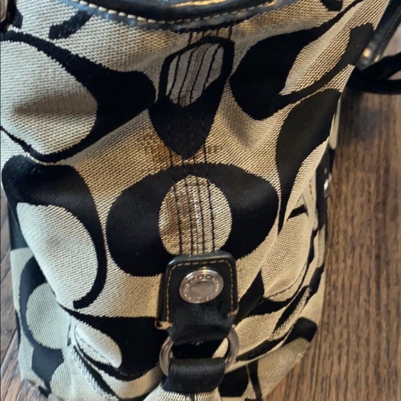Authentic coach bag. - Picture 8 of 10